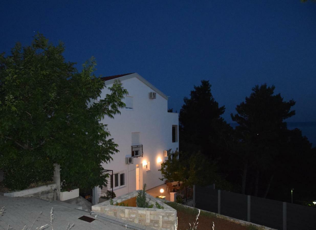 Apartman Antonio Baška Voda Екстериор снимка